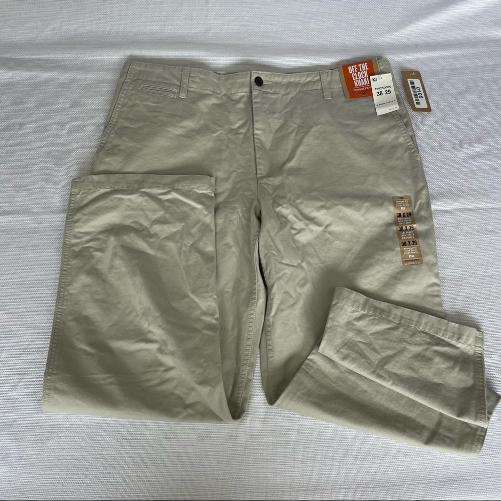 NWT Docker's Men's Size 38W x 29L Tan Cotton Off the Clock Khaki Straight Fit D2